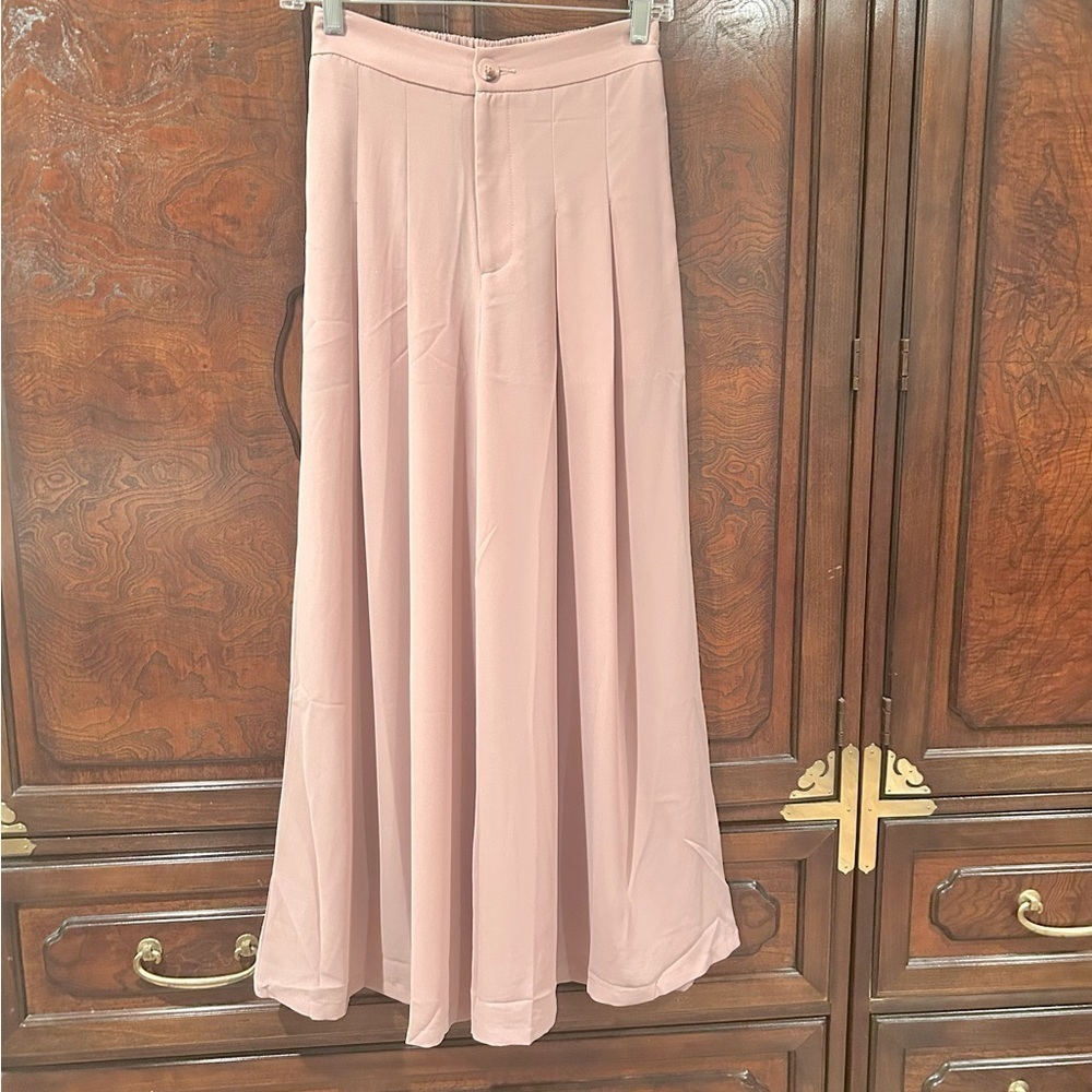 Wide leg flowy pants Size S